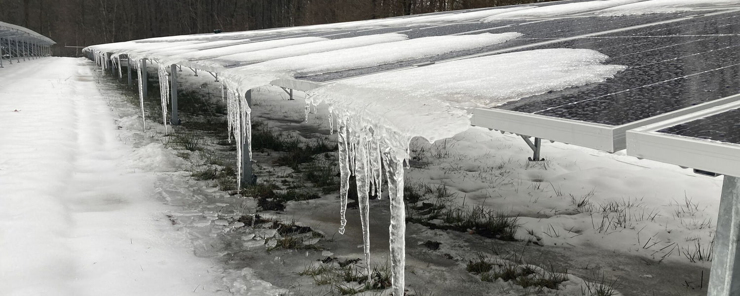 Winter Wonderland or Power Woes? How Snow and Ice Impact Residential Solar Energy Storage